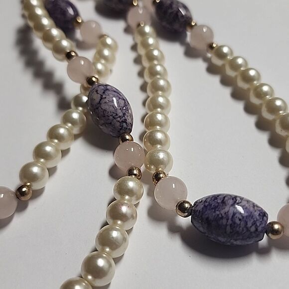 Elegant Faux Pearl Necklace With Stone Bead Accents Including Rose Quartz - Picture 2 of 3